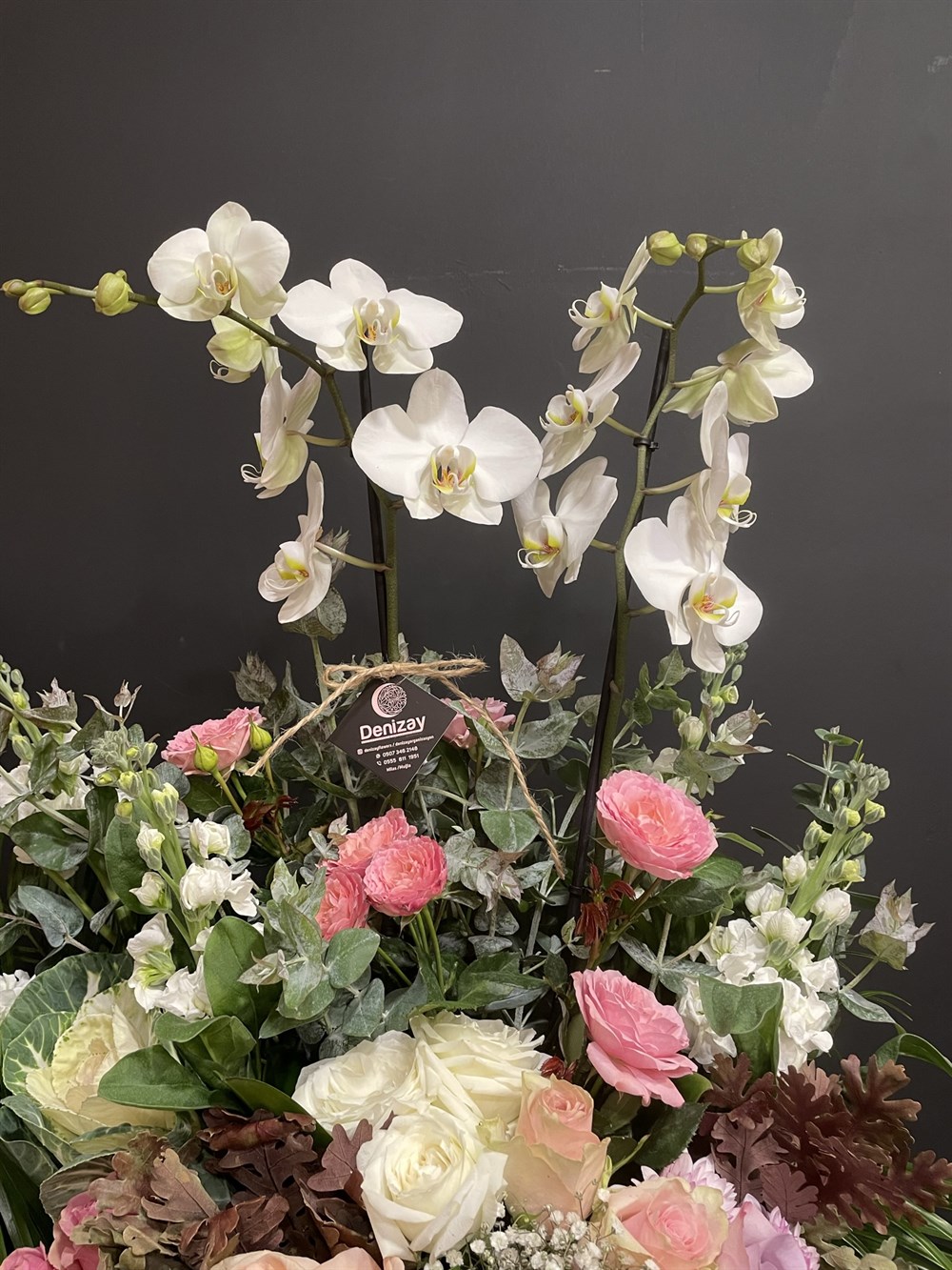 VIP FLOWERS ARRANGEMENT